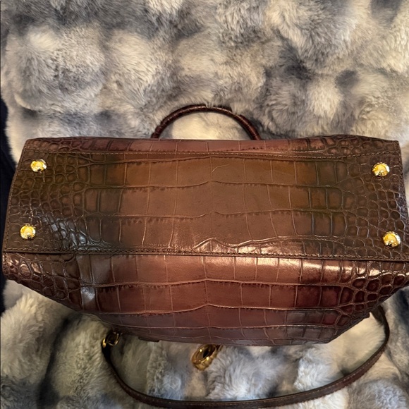 Michael Kors Hamilton Brown Crocodile-Embossed Handbag - Picture 4 of 7